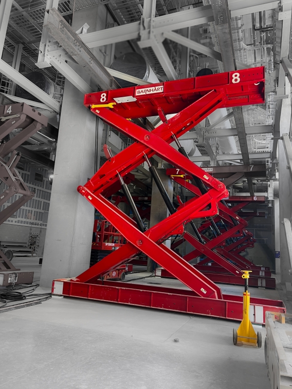 Lift Tables & Master-jacks for Modular Construction Project Image